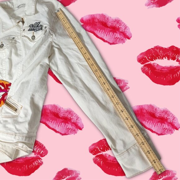 CAbi Bright White Denim Jacket with Sequin Lips Patches, Size XL - Picture 6 of 8